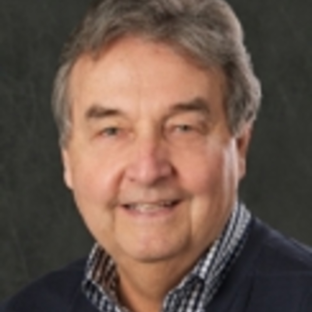 headshot of kim johnson